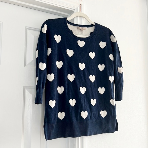 ♥️ Banana Republic Navy & White Heart Knit Sweater - Picture 3 of 7